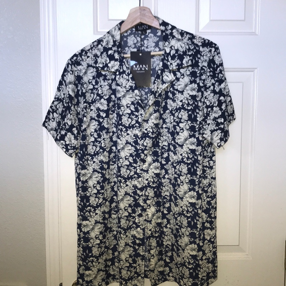 Boohoo Man button up Shirt.. Brand new never worn